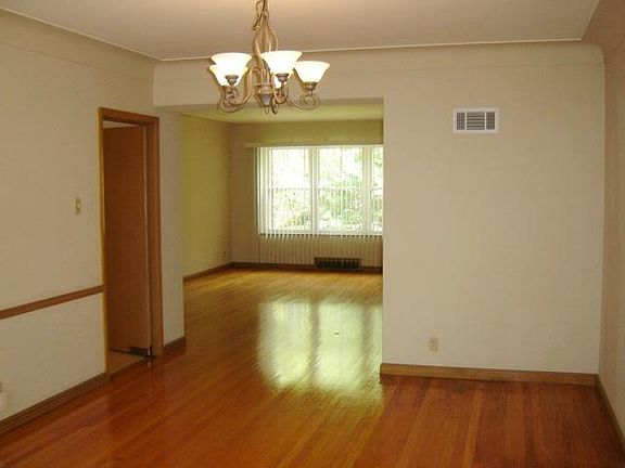 4th image of 7458 Delmar Blvd APT 1E
