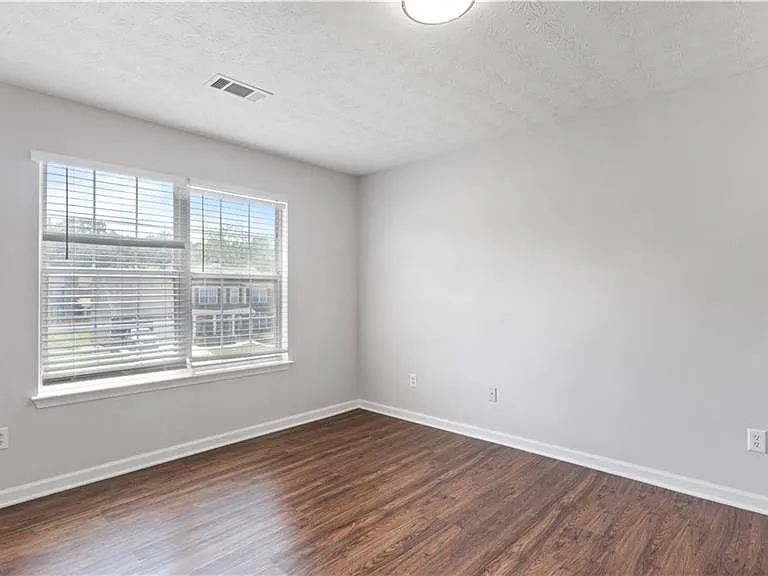 317 Shasta Ln — Photo 32