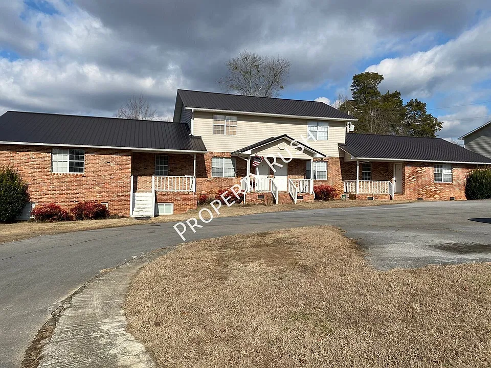 56 Bell Rd #B