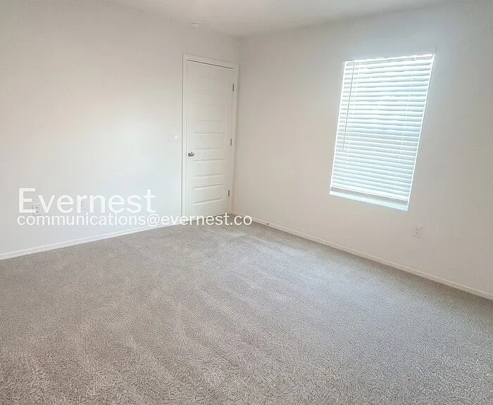 101 E Fredonia Ct — Photo 15