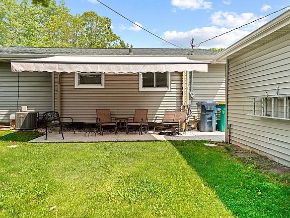 5th image of 290 Breister Ave