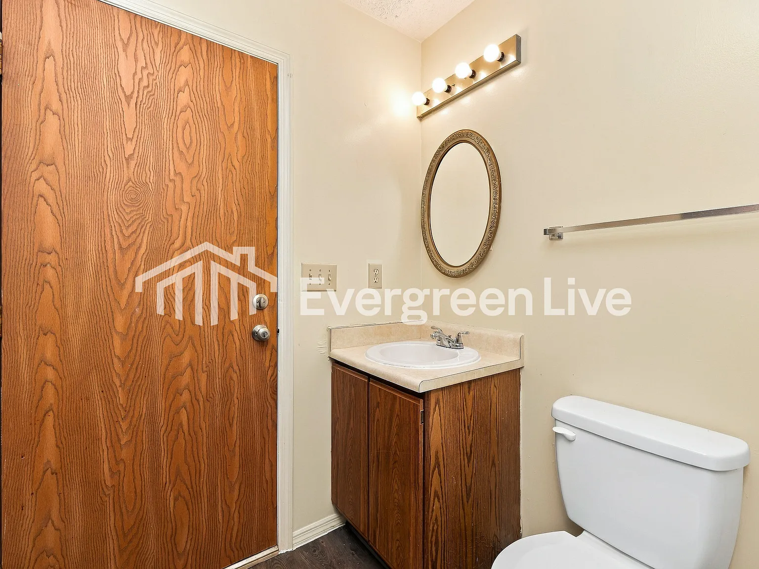 2 bed, 2.5 bath, 1232 sqft, $1,195 — Photo 3
