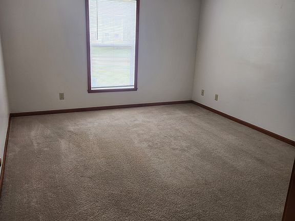 3rd image of 10000 Primrose Pl Unit A