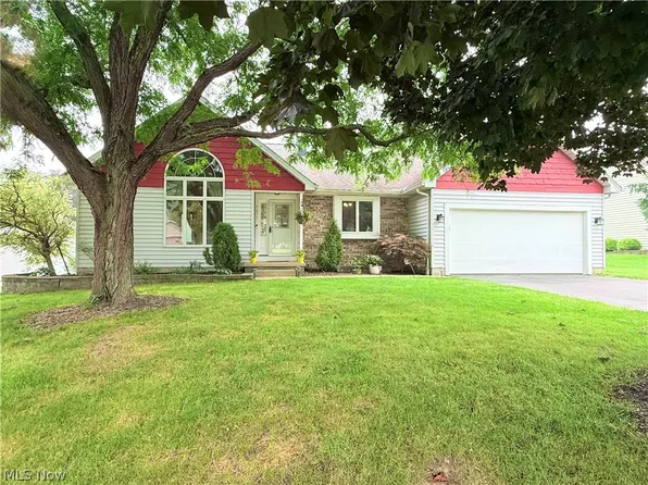 7673 Buchanan Dr, Youngstown, OH 44512