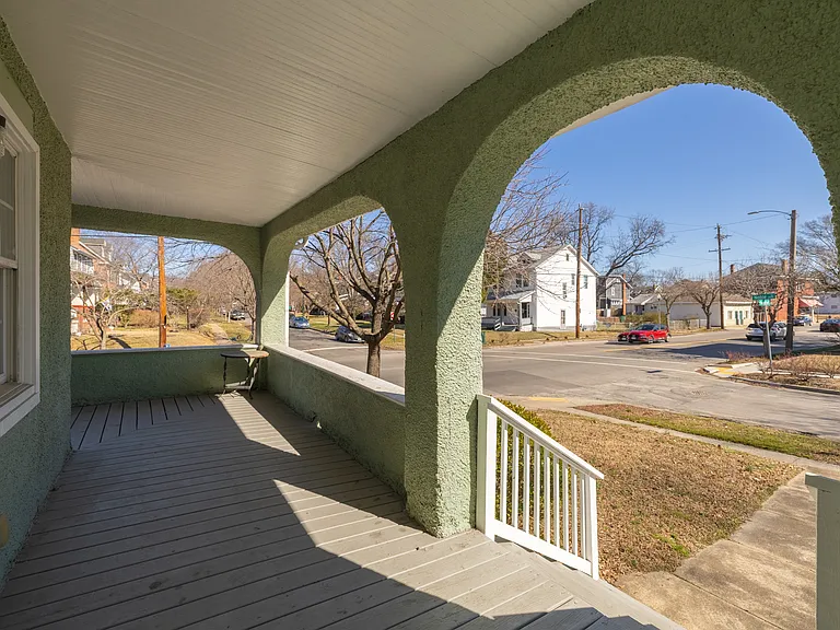 2922 Noble Ave #A — Photo 26
