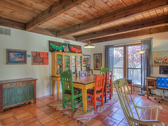 3rd image of 3129 Don Quixote Dr NW