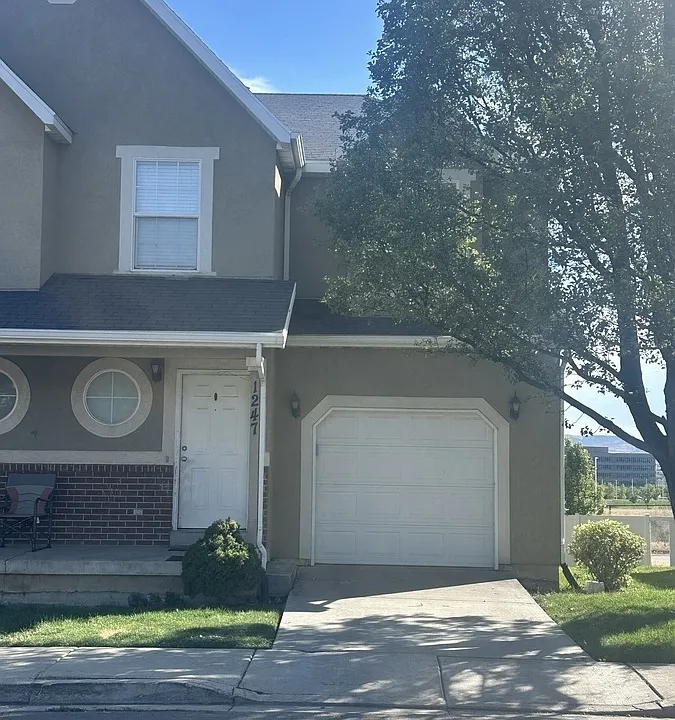 1247 W Bridalwood Loop
