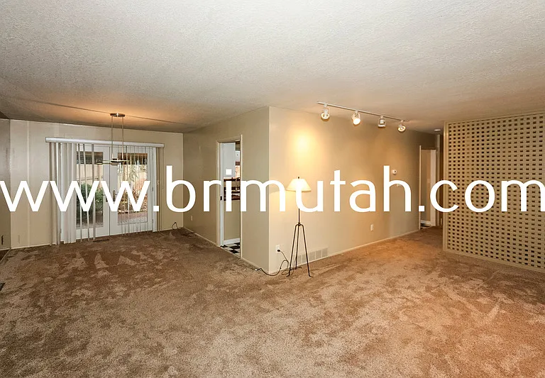 4717 Naniloa Dr — Photo 5