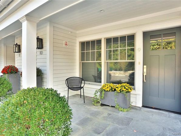 470 Main St #13