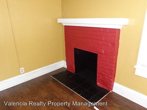 4th image of 504 W Mahoney St
