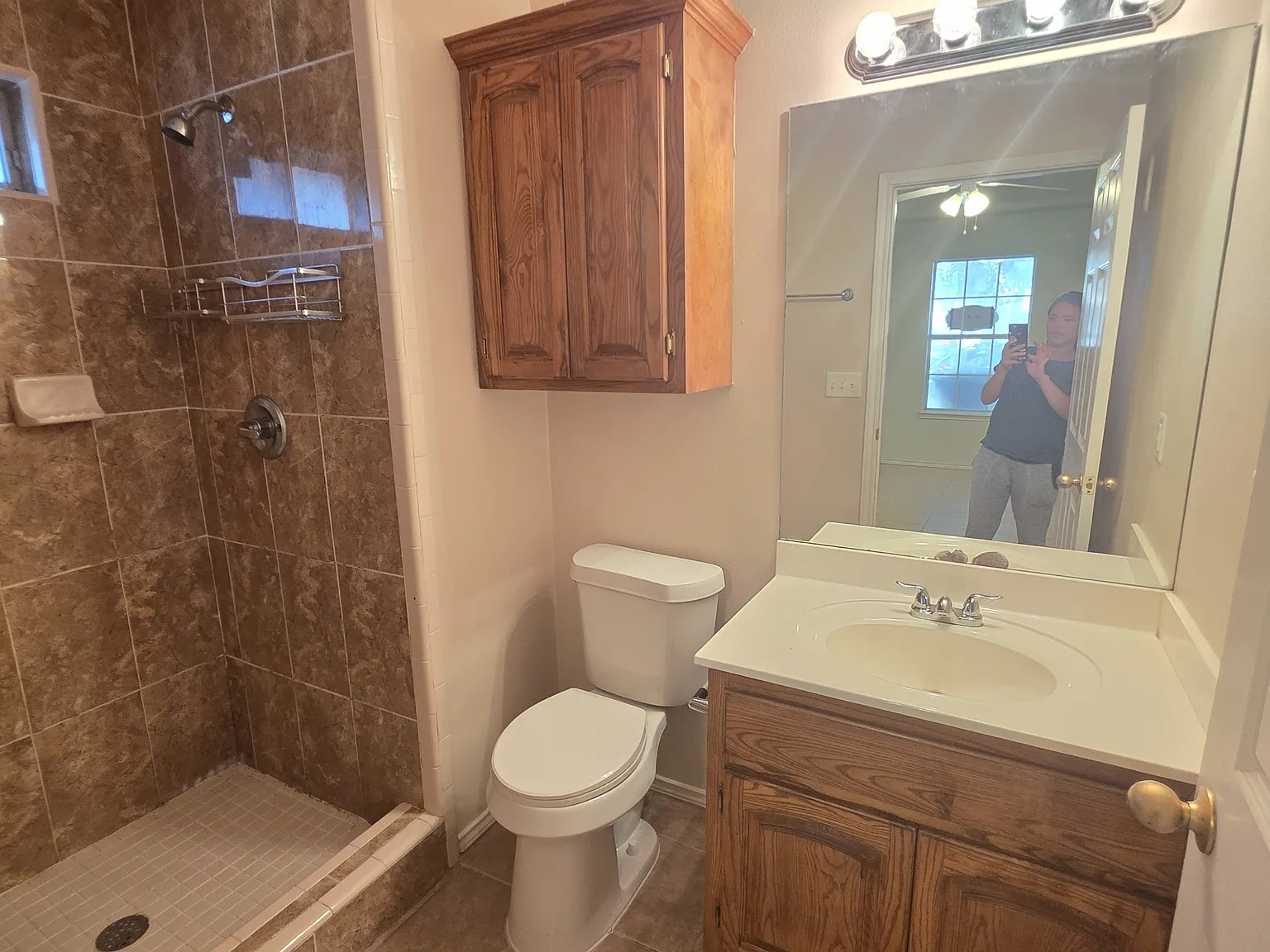 2 bed, 964 sqft, $850 — Photo 3