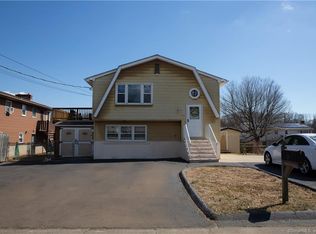 21 Bretton St, East Haven, CT 06512