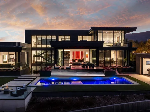 44 Hawk Ridge Dr, Las Vegas, NV 89135