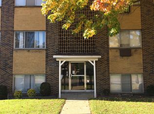17745 Lake Shore Blvd #8, Cleveland, OH