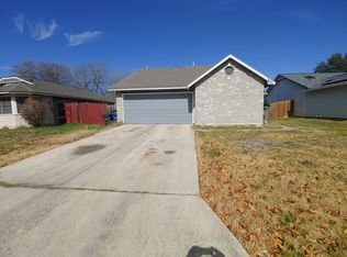 5915 Pleasant Lk, San Antonio, TX 78222