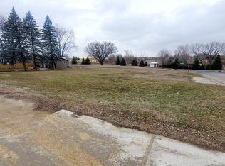 126 S Front St SE, Eyota, MN 55934