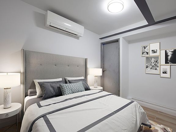 5th image of 15 Essex St #2