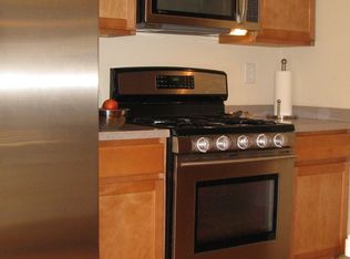 9049 Aldbury Dr, Locust Grove, GA 30248