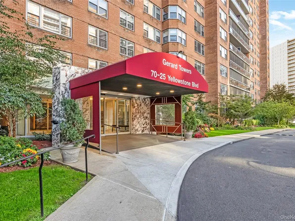 70-25 Yellowstone Boulevard #8Z, Forest Hills, NY 11375