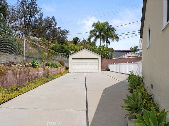 4th image of 5525 Cathann St