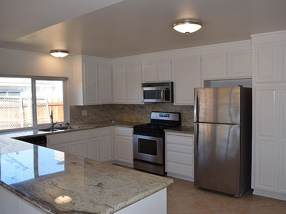 5th image of 7071 Woodmore Oaks Dr