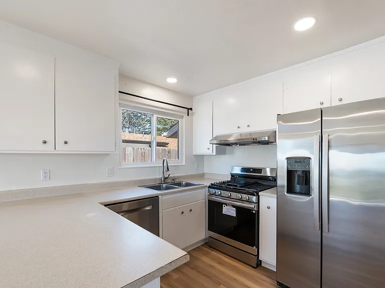 308 Highlands Pl — Photo 6