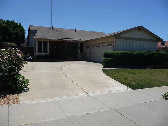 3rd image of 3176 Napa Dr
