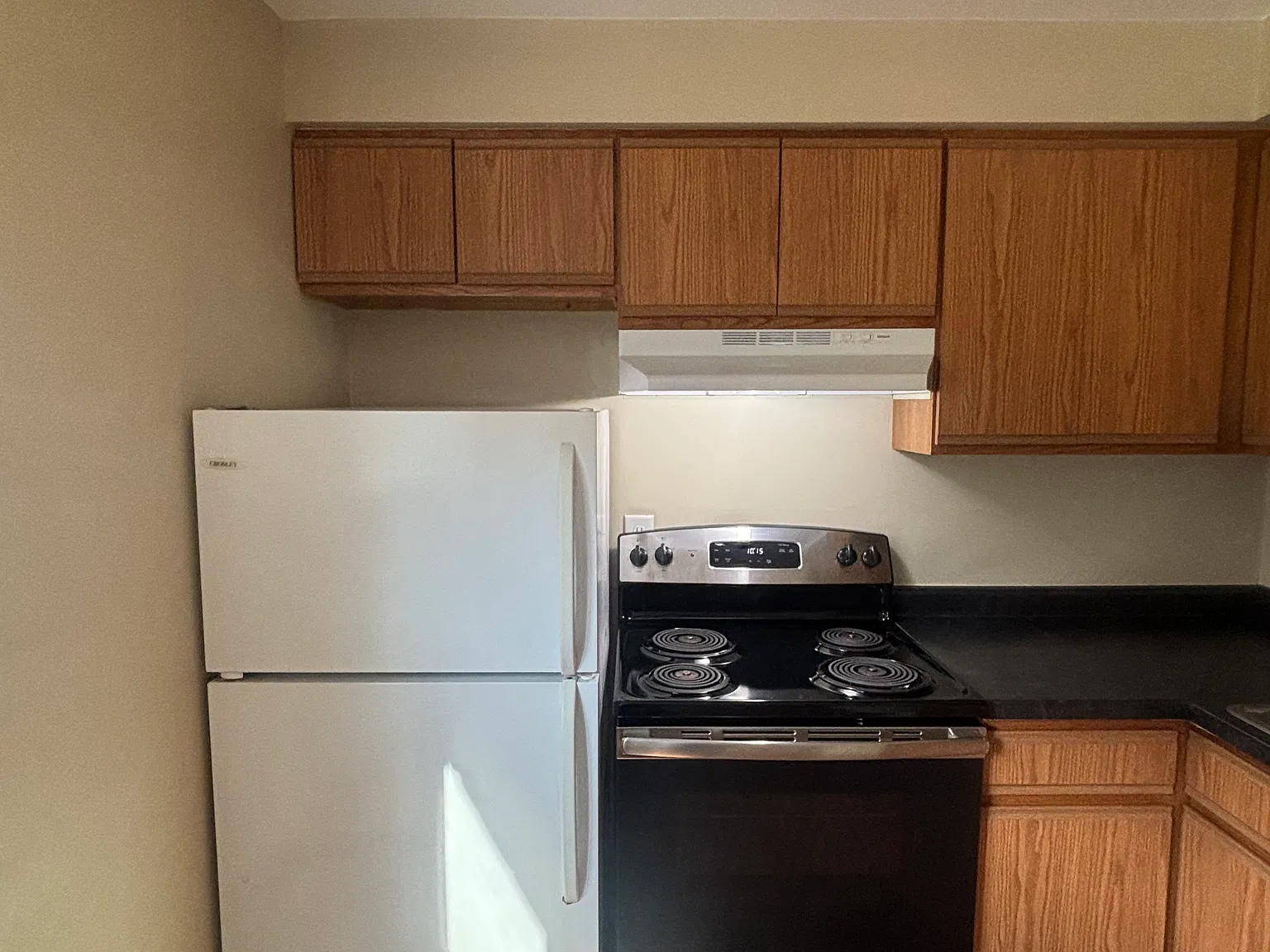 2 bed, 750 sqft, $900 — Photo 2