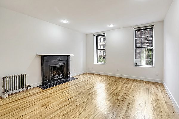 1st image of 128 E 96th St APT 4B