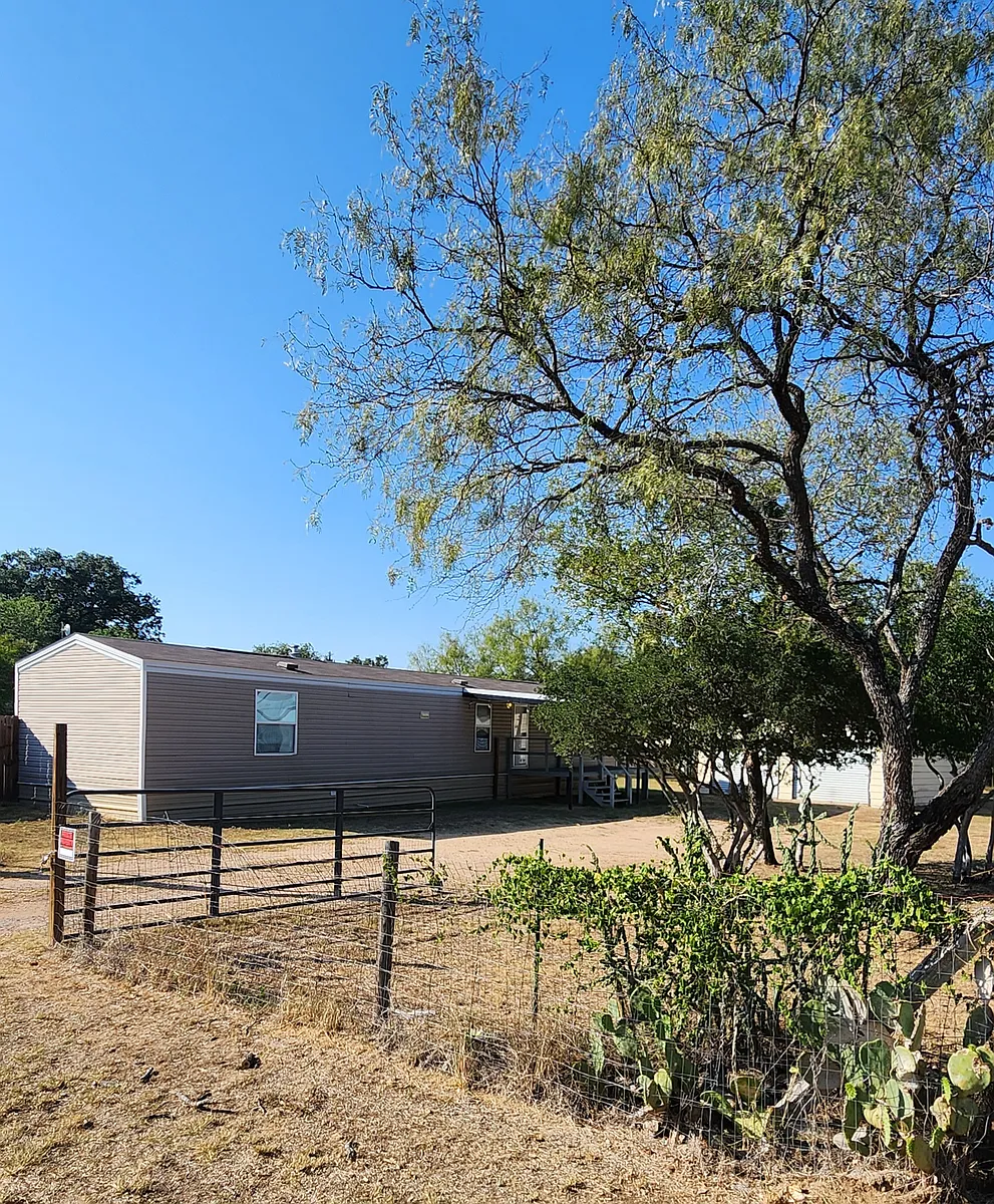 Building Photo - 616 County Road 118B