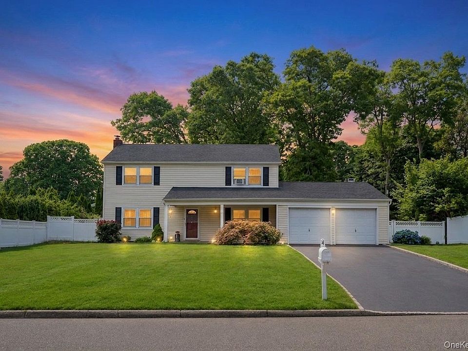 1st image of 4 Beaverdale Lane