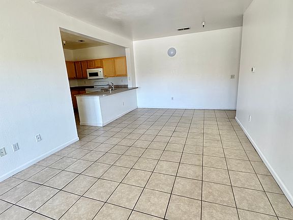 5th image of 200 Talus Way APT 302