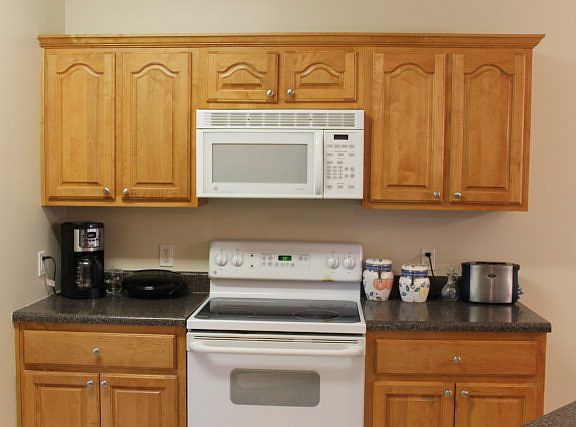 5th image of 204 Karen Dr