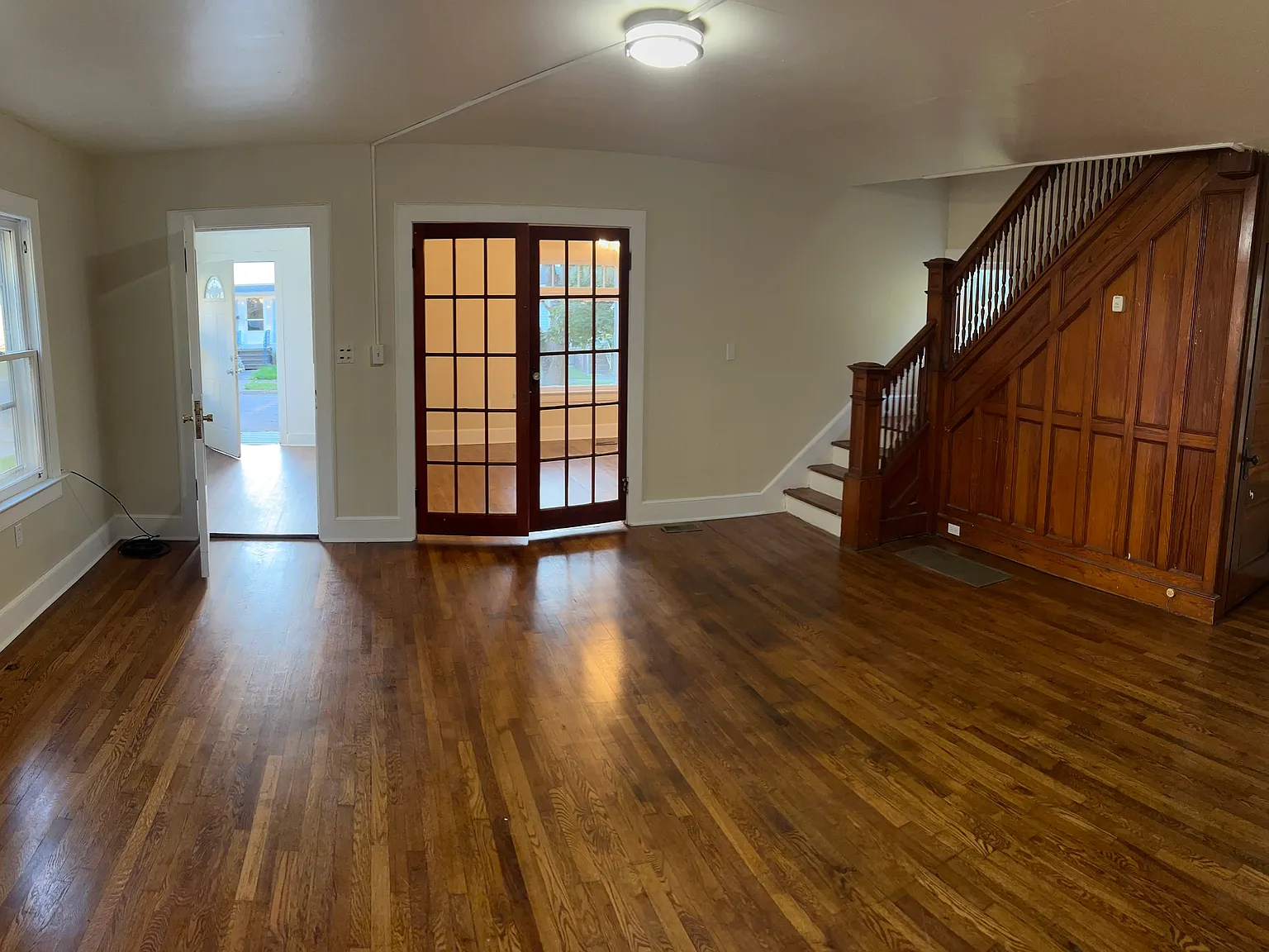 4 bed, 1714 sqft, $1,900 — Photo 1