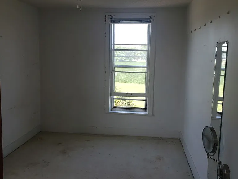 9739 Maysville Rd — Photo 17