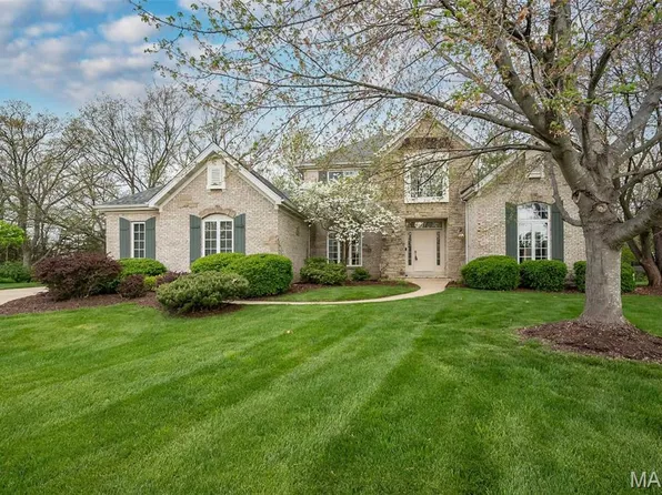 210 Evesham W, Lake Saint Louis, MO 63367