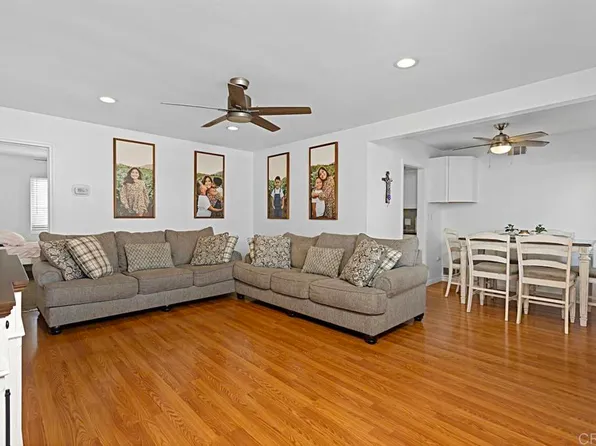 709 N Midway Dr, Escondido, CA 92027