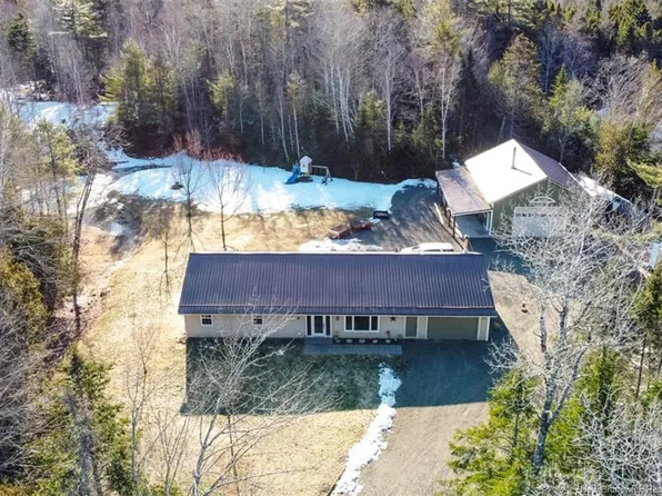 28 Cynthia Dr, Westfield, NB E5K 3R2