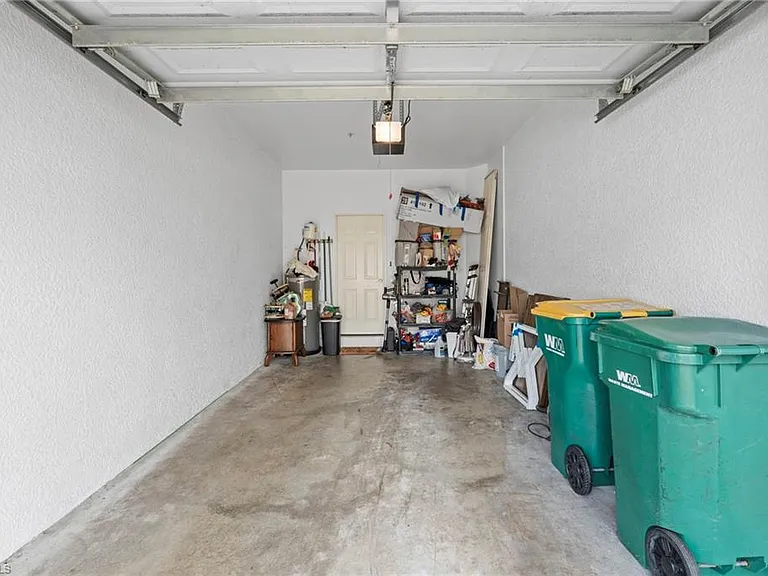 941 Hampton Cir #109 — Photo 25