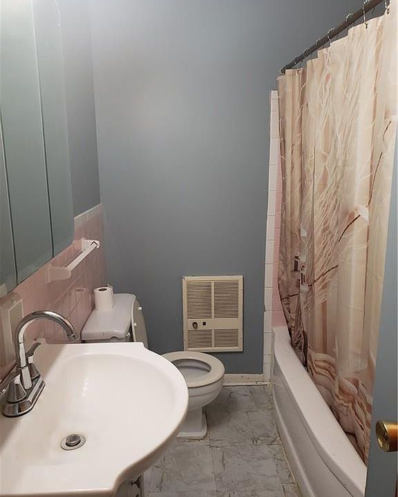 1st image of 1702 N Graham Ave