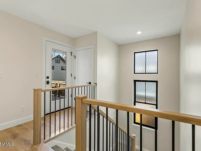 803 W Aspen Ave — Photo 14