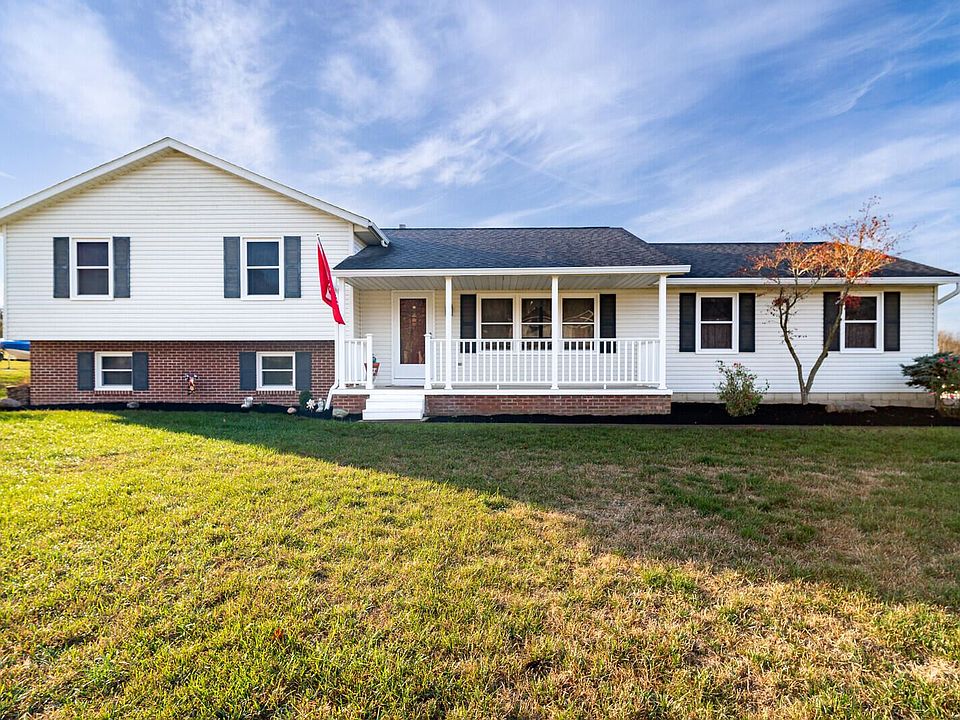 1st image of 11293 Carriage Hill Dr