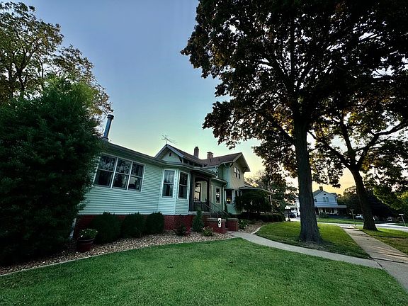 4th image of 501 W Main St