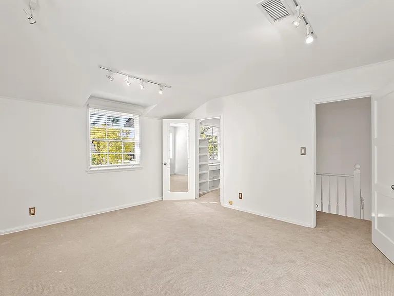 1204 Beverwil Dr — Photo 23