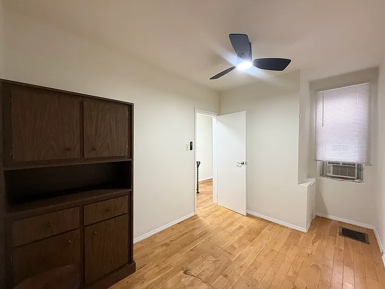 2544 S Darien St — Photo 12