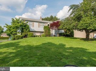 21 Glen Rd, Lansdale, PA 19446