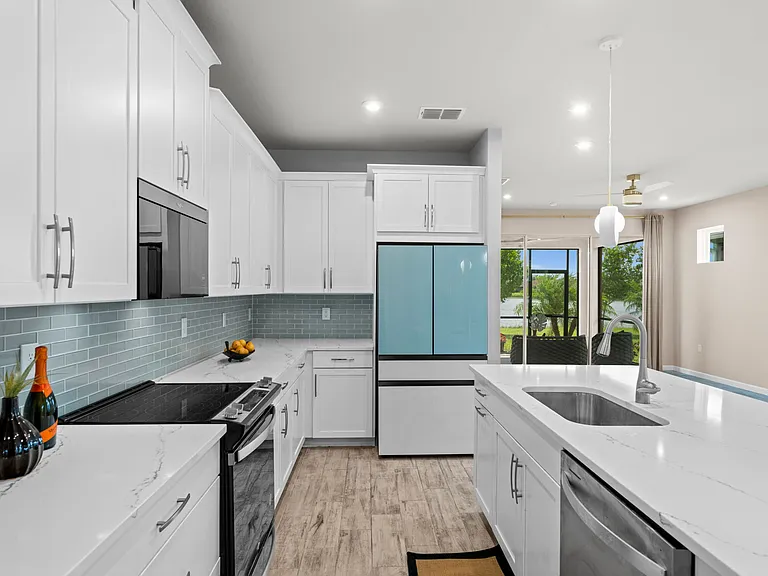10288 Bonavie Cove Dr — Photo 4
