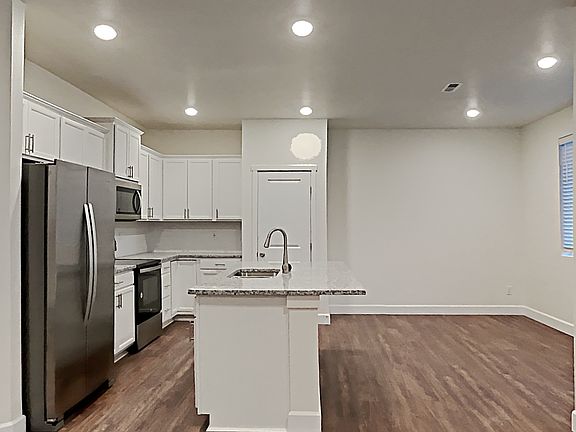3rd image of 9237 Shootingstar St SE