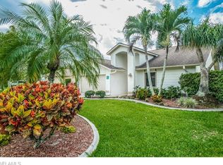 1316 Monarch Cir, Naples, FL 34116