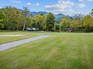 398 River Island Rd, Elizabethton, TN 37643